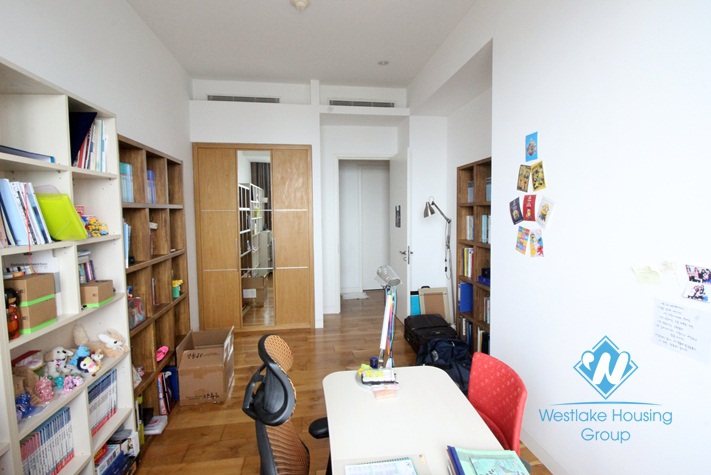 04 bedrooms apartment for rent in IPH,Cau Giay district.